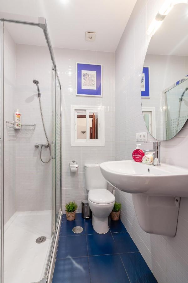 Sea & Wave Soho Family Apartment مالقة المظهر الخارجي الصورة